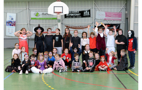 L'école de volley fête Halloween !